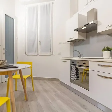 Moscova Moderno E Bilocale Con Soppalco Daire